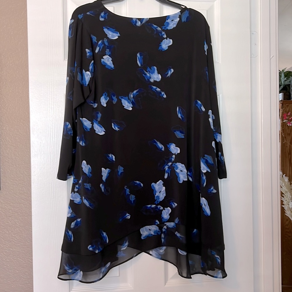 Alfani Black Tunic with Blue Floral Brushstroke Print - Picture 5 of 7